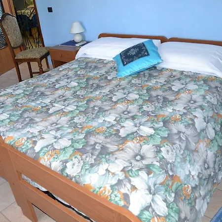 Residenza Aiosardegna Mare E Montagna Hotel *