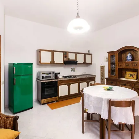 Residenza Aiosardegna Mare E Montagna Hotel *